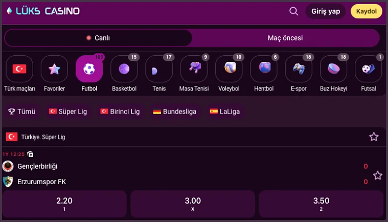 Süper Lig oranları Futbol seçili spor menüsünde Türkiye Süper Lig karşılaşması için 1, X, 2 oran sütunları listeleniyor